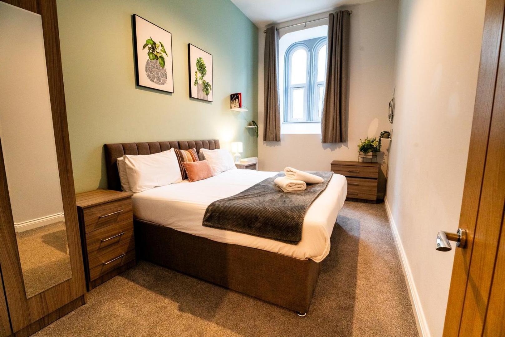 Free Parking | Smart Tv | 4 Guests Apartment สวอนซี ภายนอก รูปภาพ