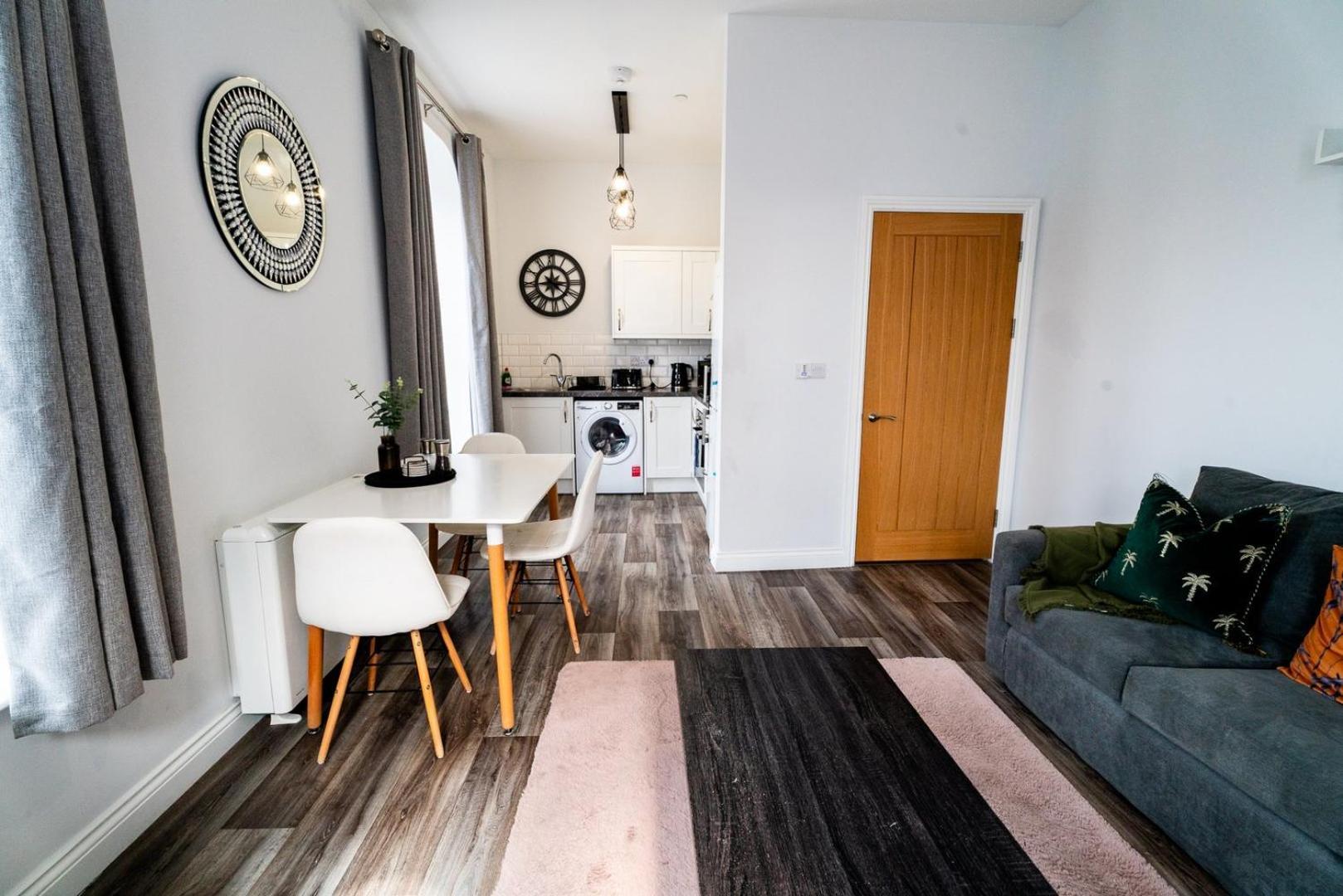 Free Parking | Smart Tv | 4 Guests Apartment สวอนซี ห้อง รูปภาพ